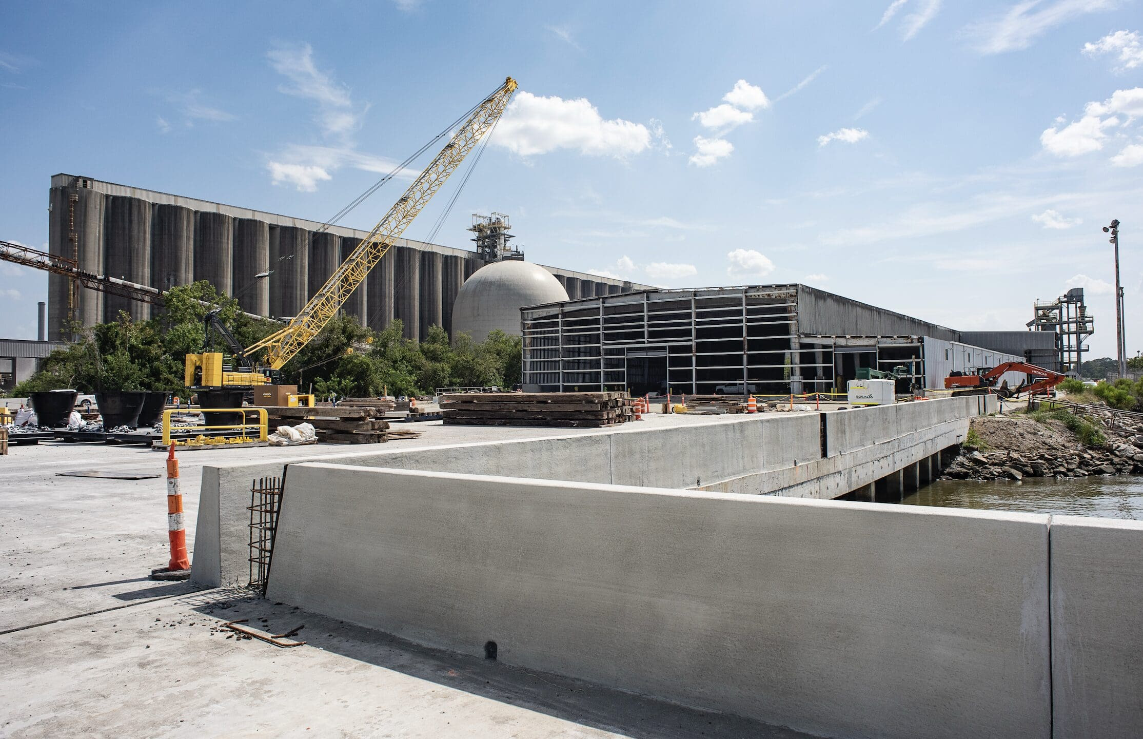 Colonial Terminals' Foundation 3 breakbulk terminal on the Savannah River